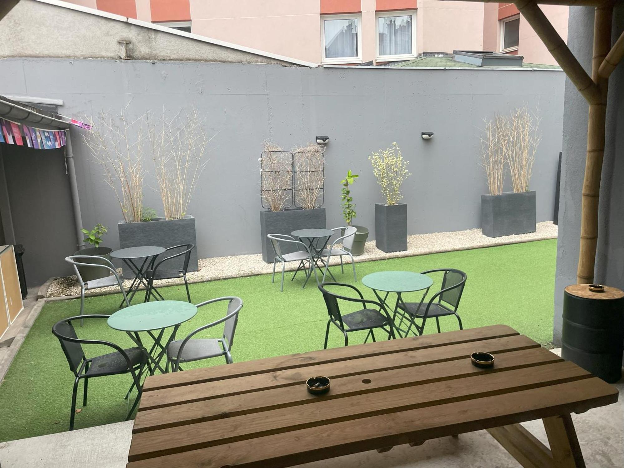 Hotel Quai33 Saint-Etienne  Bagian luar foto