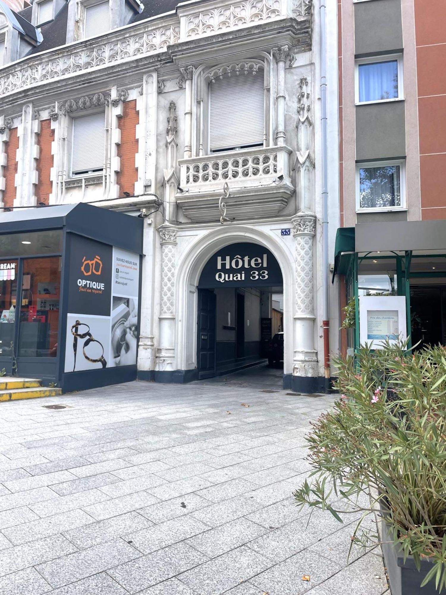 Hotel Quai33 Saint-Etienne  Bagian luar foto